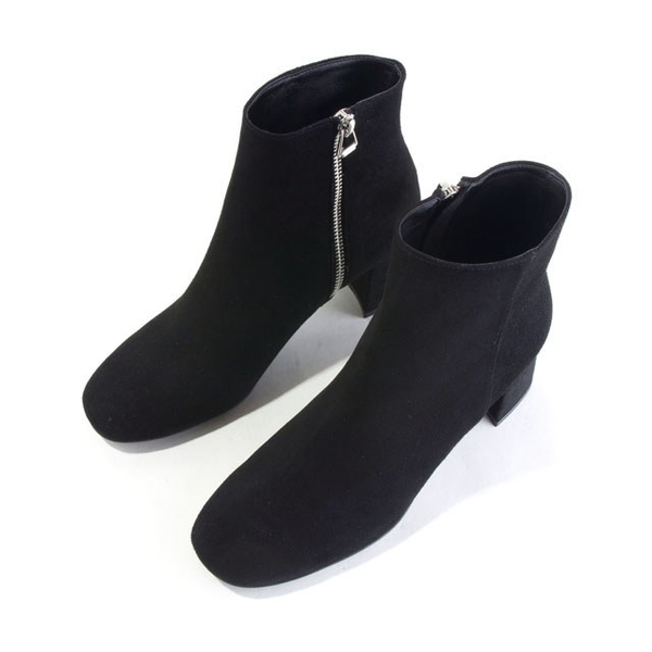 Blunt Toe Anckle Boots / Suede Black