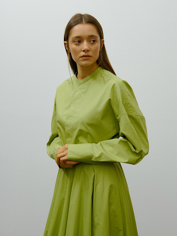 STAND-UP COLLAR BLOUSE (GREEN)