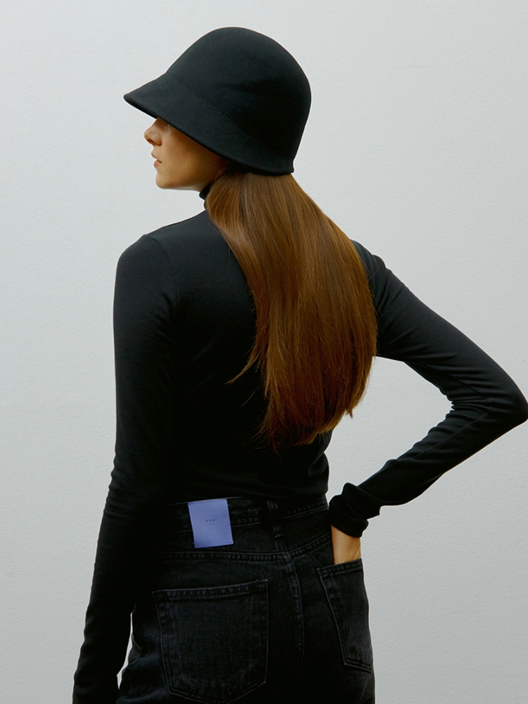 SHIRRING WOOL TURTLENECK (BLACK)