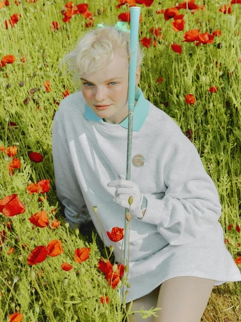 pivvee LOGO SWEATSHIRTS_4colors