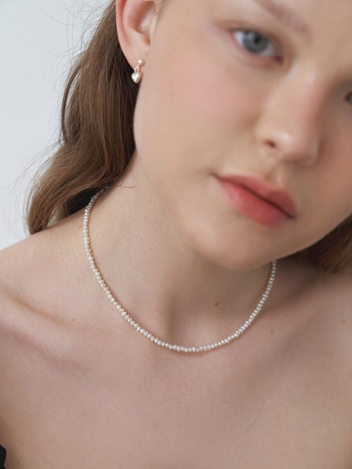 Light Natural Pearl Choker