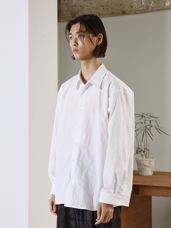mild wrinkled shirt (white)