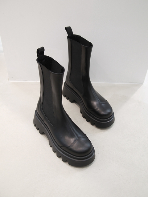 Lucas Chelsea Mid Boots Black