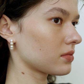 Classic Natural Pearl Earrings
