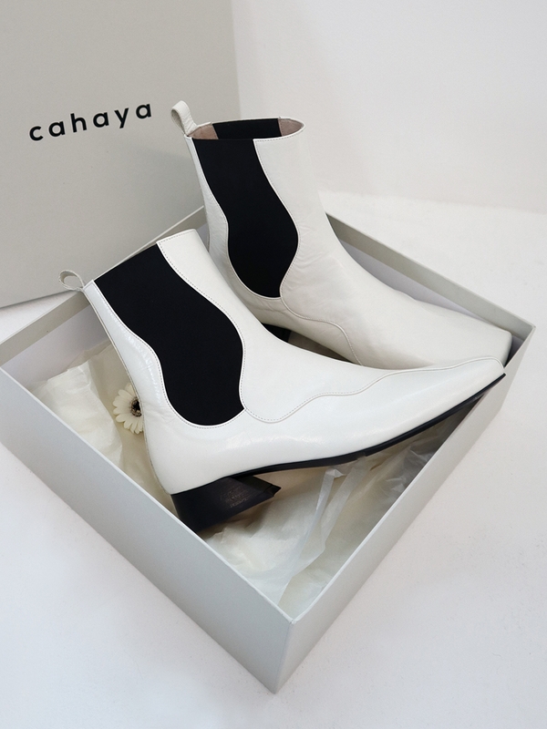 Mare chelsea boots - lily white