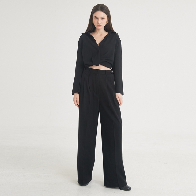 Two-Tuck Button Wide Wool Pants (Black)