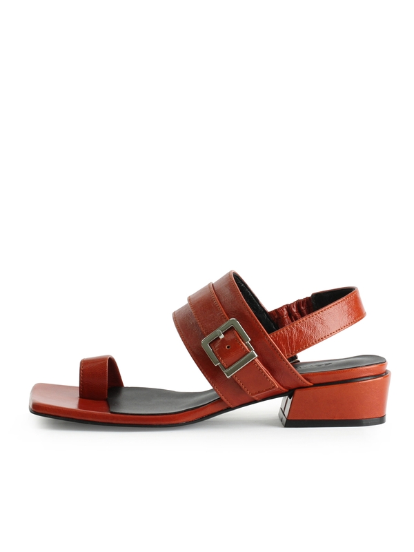 Wide Strap Sandals / CG1046CA