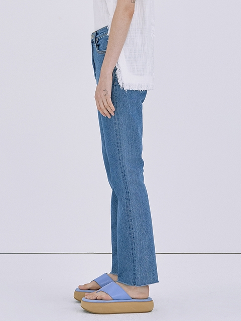 Semi-Bootscut Denim Pants_Blue