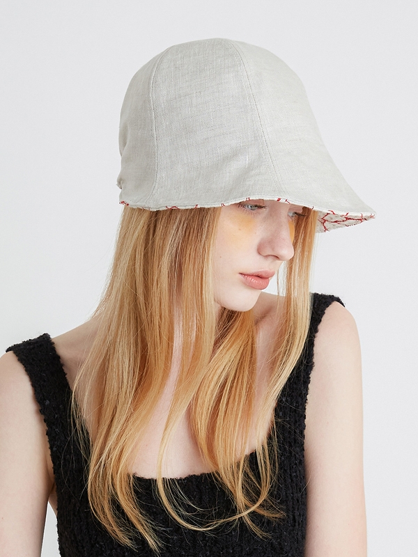 Petit Bell Hat