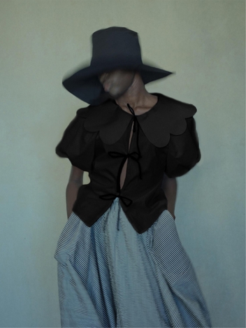 LUCY TOP - BLACK
