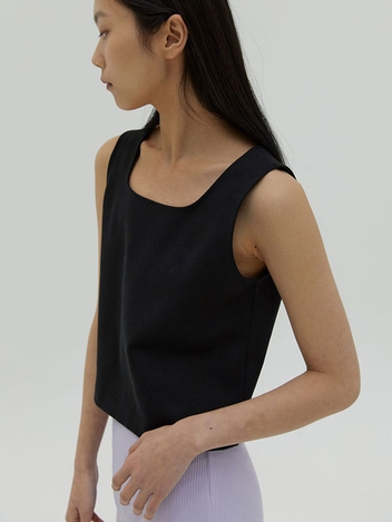 [28차 6/7 예약배송] FLAT SQUARE SLEEVELESS (BLACK)