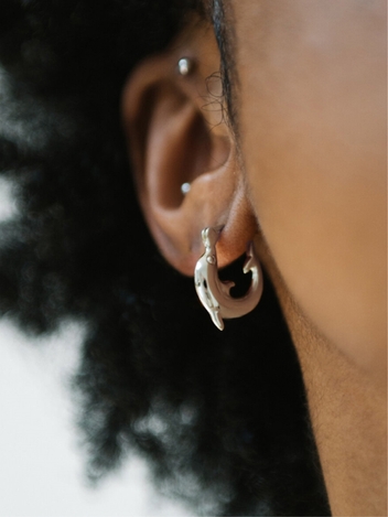 EMMA DOLPHIN EARRINGS - SILVER