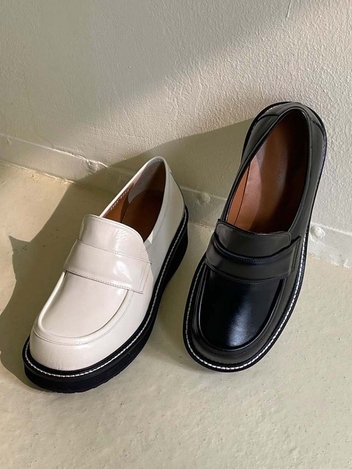 IS_221309 Chunky Platform Loafer_Black