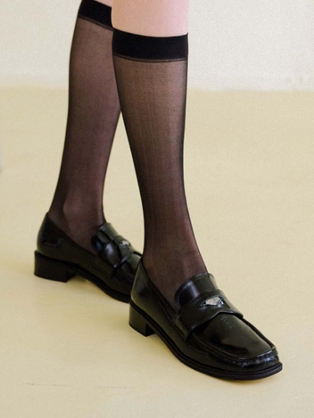 IS_221316 Laurel Square Penny Loafer_Black