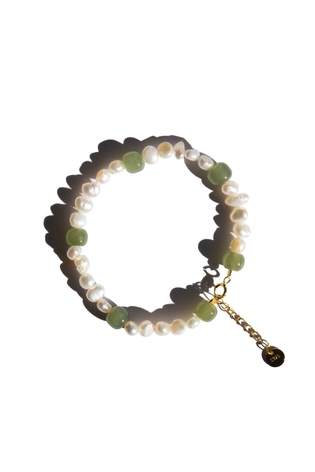 Isabelle  Pearl And Green Jade Bracelet