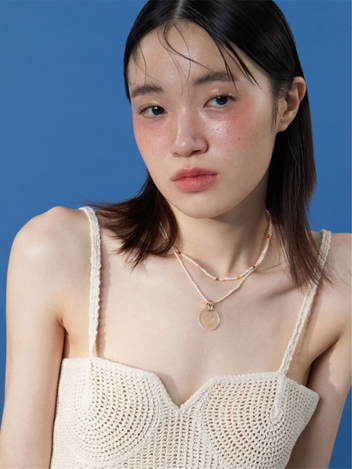 Smilie Medallion Necklace - Pearl White