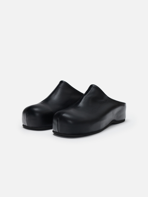 Round platform clogs Black