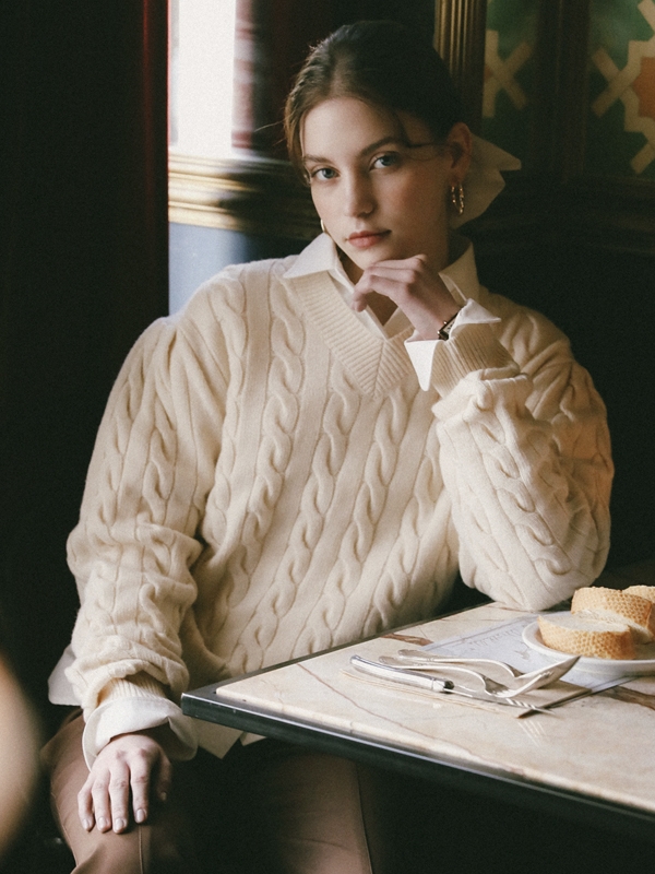 Puff Twist V Neck Knit Cream