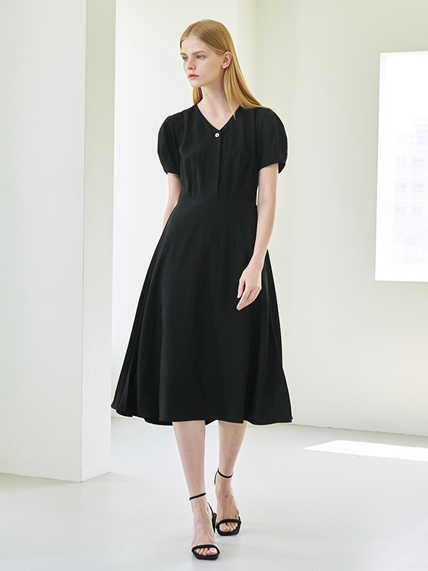 Side Pleats Dress - Black