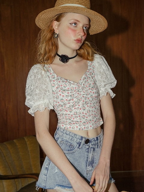 Cest blooming flower lace shoulder blouse