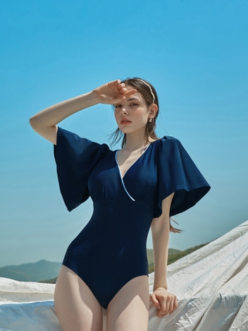 마리안느 서플리스 모노키니