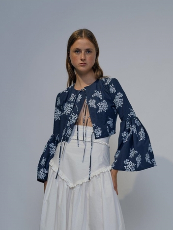 LUCIENNE BELL SLEEVES TOP WITH REMOVABLE COLLAR