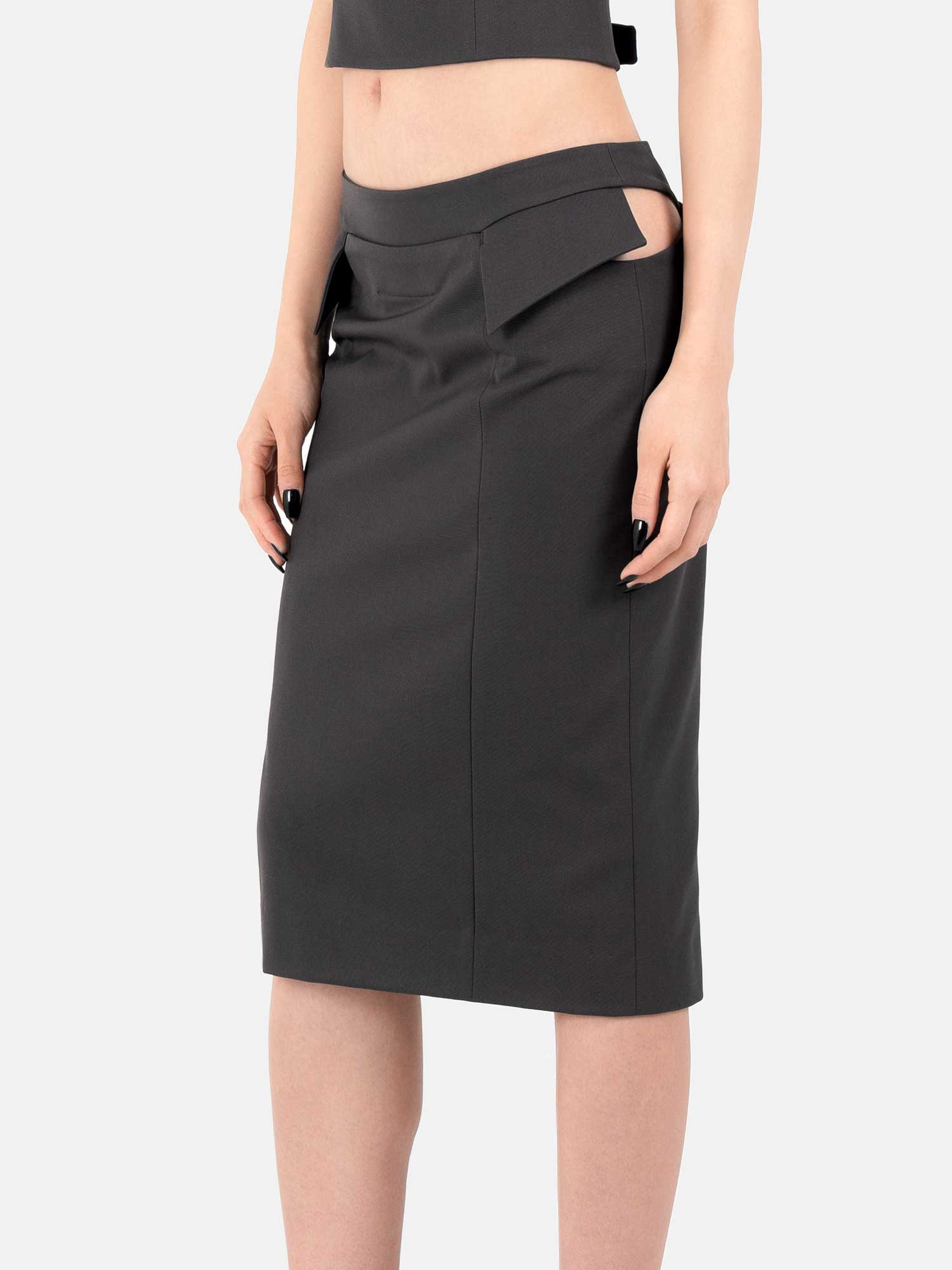 t-front-graypantyskirt-mu