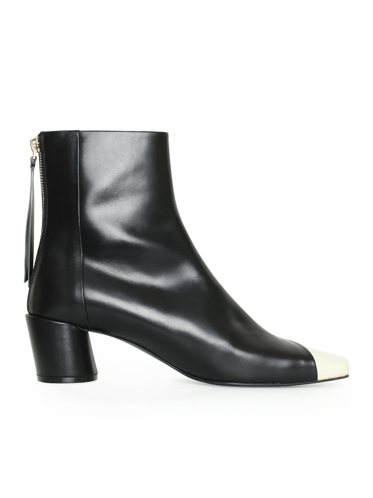 2COM Ankle Boots / CG1051IVBK