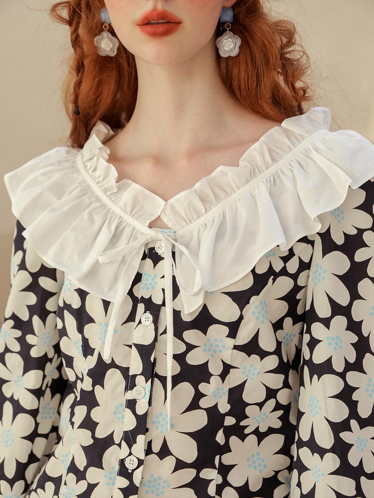 Moidew fall into the flower blouse