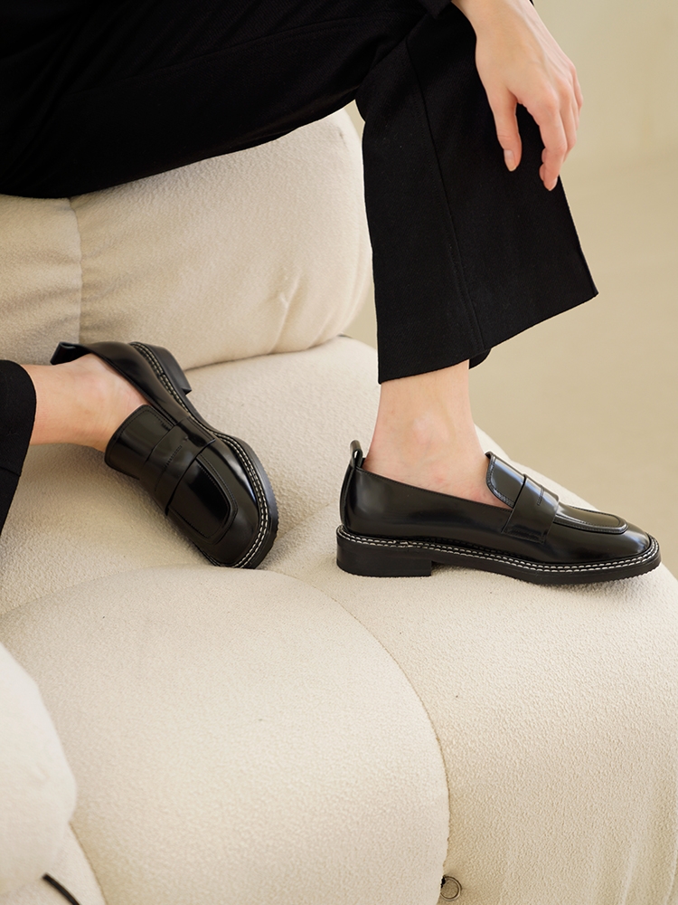 carina loafer / black