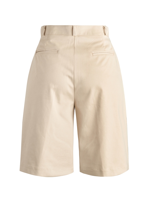 Pintuck Suede Bermuda Pants (Cream)