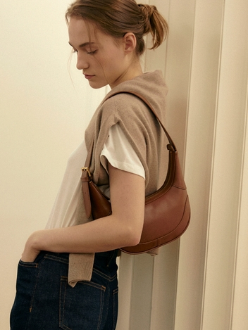 Crescent bag_Walnut