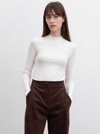 side slit mock-neck T (ivory)