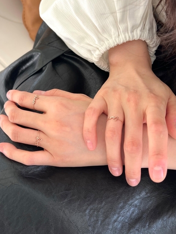 14K 앤미 키스 체인 반지_JAARYG482