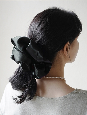 Veda Scrunchie Green