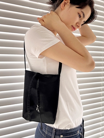 Veda Silk Bag Shoulder Black