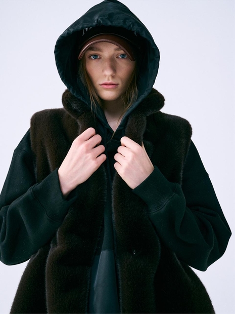 FAUX FUR VEST_BROWN