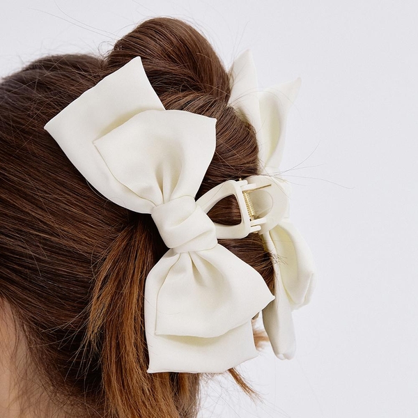 Classy Silky Ribbon Hair clip HB2206