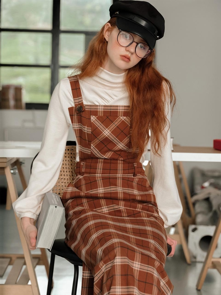 Cest_checkboard patterend straight long brown dress