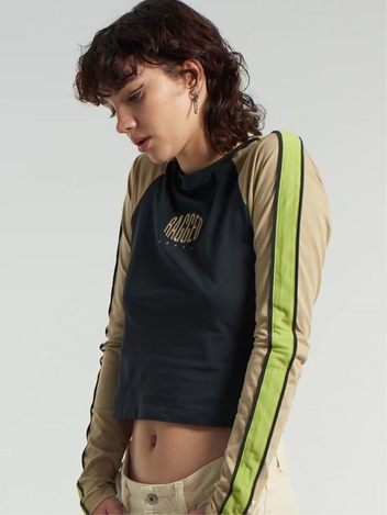 BLACK RAGGED RAGLAN TEE - BLACK