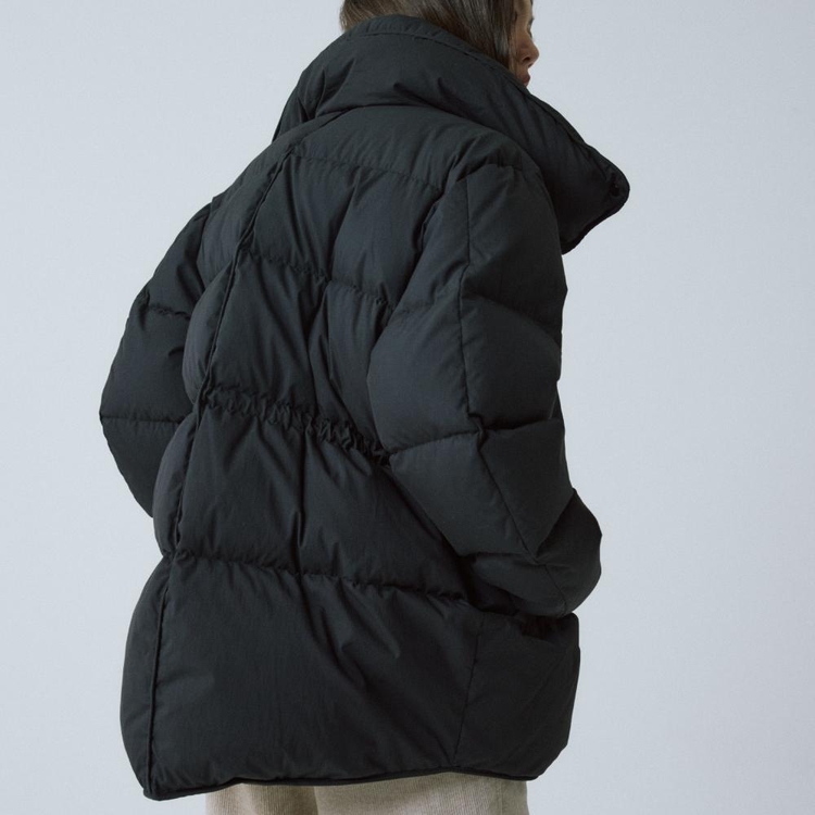 BLACK HIGH NECK DOWN JACKET