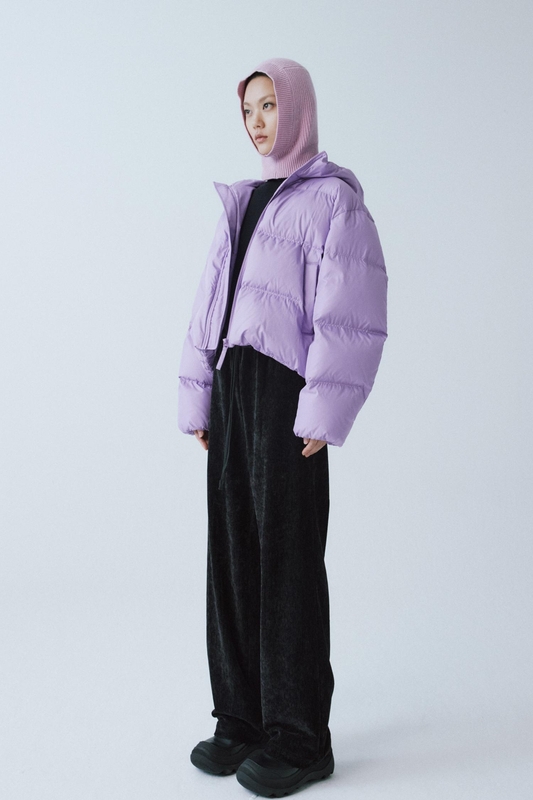 VIOLET HOOD DOWN SHORT JUMPER