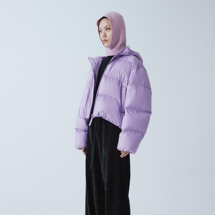 VIOLET HOOD DOWN SHORT JUMPER