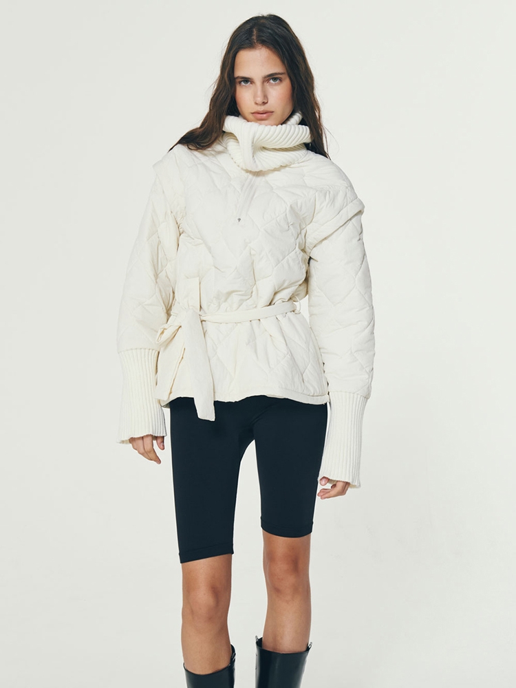 HIGH-NECK QUILTING ANORAK JUMPER IVORY