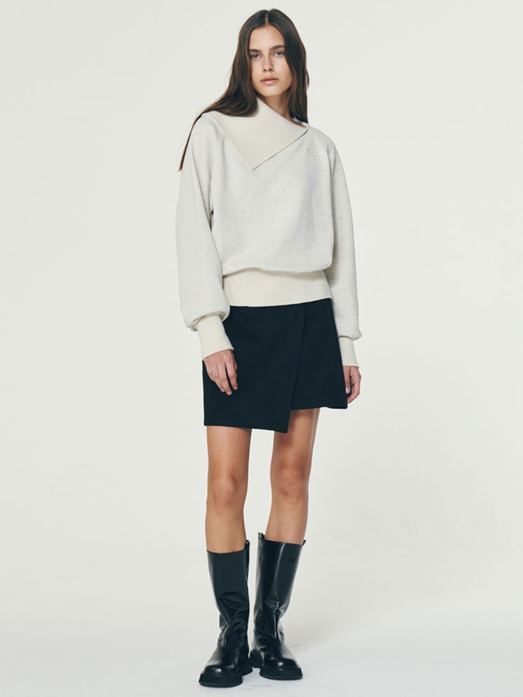 DIAGONAL COLLAR RAGLAN SWEATSHIRT OATMEAL