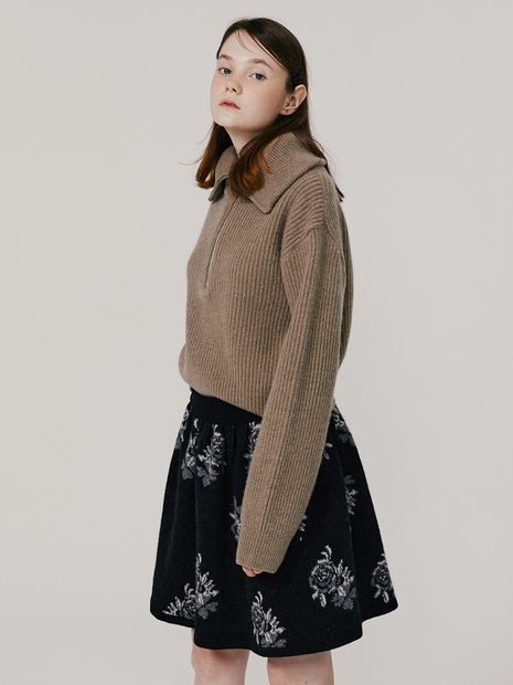 Monotone Rose Jacquard Knit Skirt VC229OKS019M