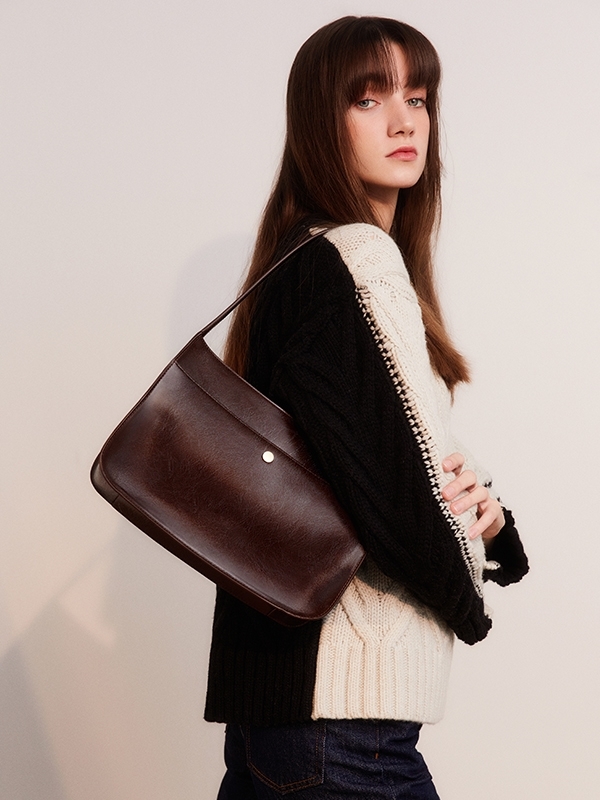 [단독][당일출고]Classic carton bag (클래식 카톤백) BROWN
