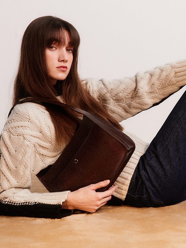 [단독][당일출고]Classic carton bag (클래식 카톤백) BROWN