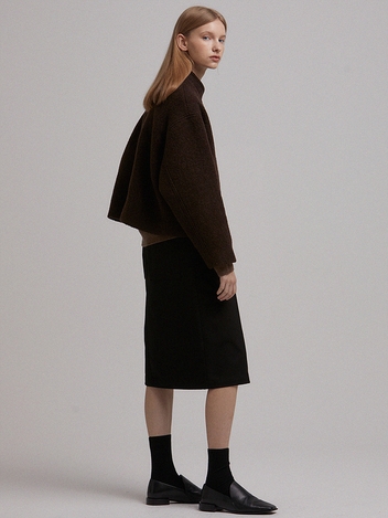 Middle H-line skirt (black)