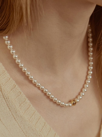 Glitter Draw Ball Pearl Necklace NZ2074